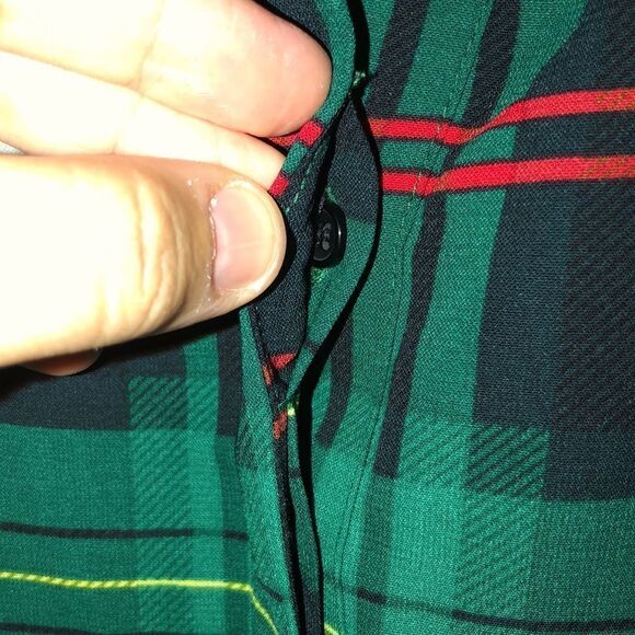 Gianni Bini L High Low Green Black Red Yellow Plaid Top Large - Picture 5 of 10